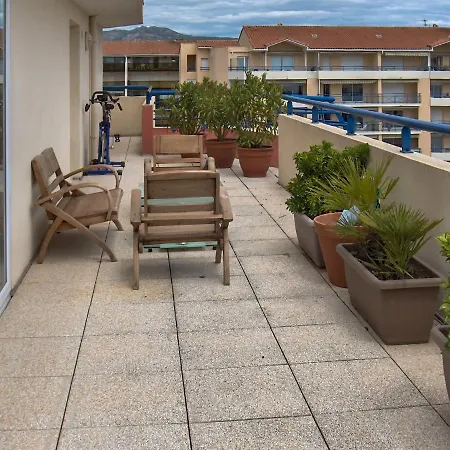 Rue Du Marechal Gallieni Apartament